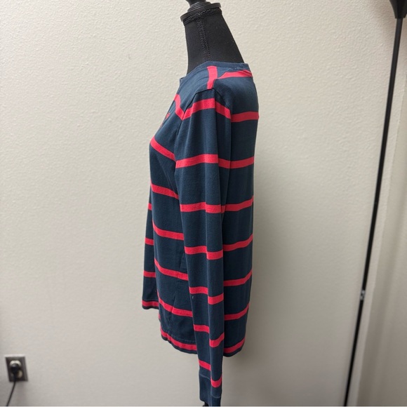 Abercrombie & Fitch Men's Navy and Red Striped Long Sleeve Shirt. Size large - Picture 3 of 7